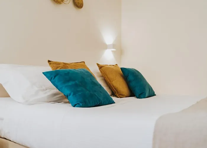 Domus Cese Guest house 4*